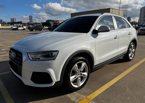 AUDI Q3 1.4 TFSI AMBIENTE FLEX 4P S TRONIC AUDI Q3 1.4 TFSI AMBIENTE FLEX 4P S TRONIC